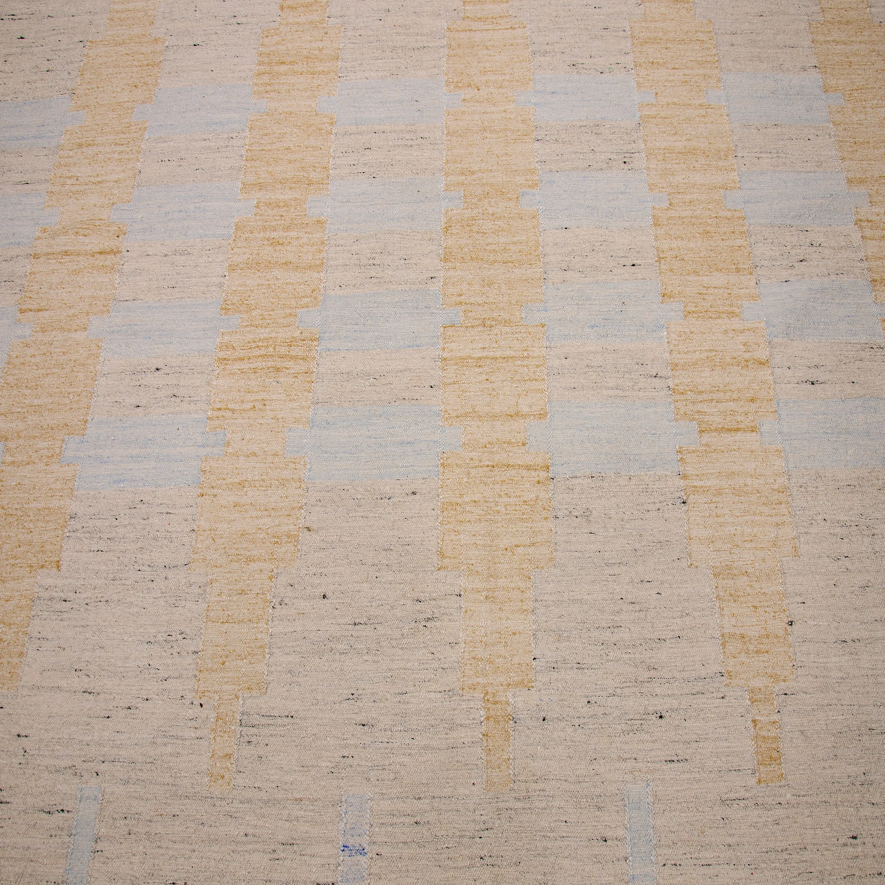 Beige Swedish Inspired Flatweave Art Silk Rug - 8' x 10'