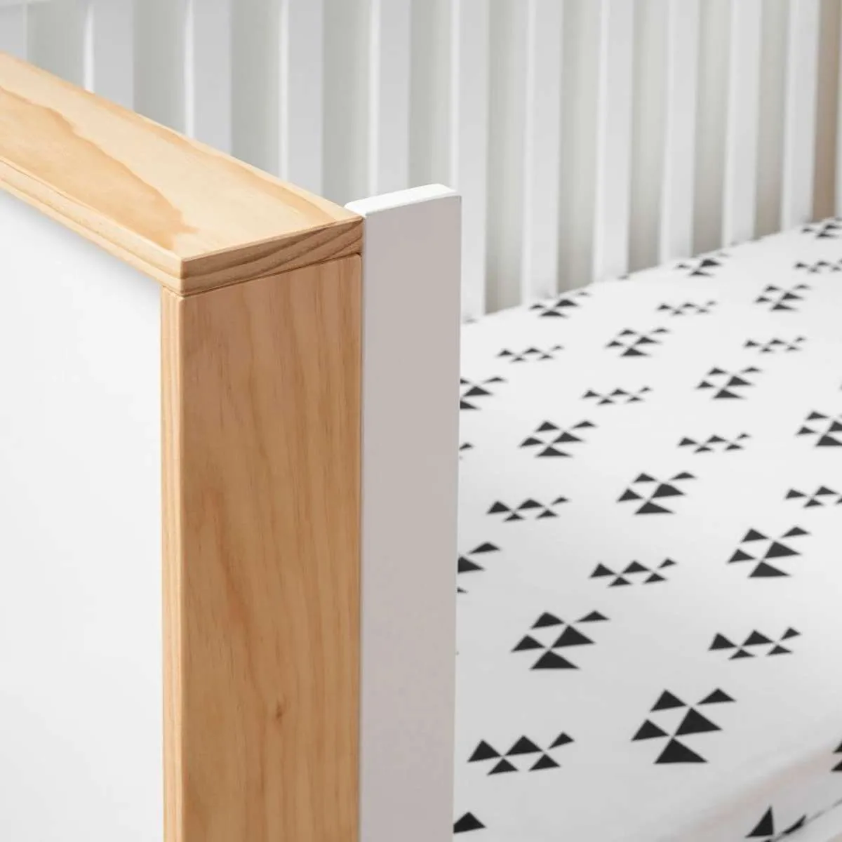 Boston Cot Toddler Bed Conversion - White Mocka