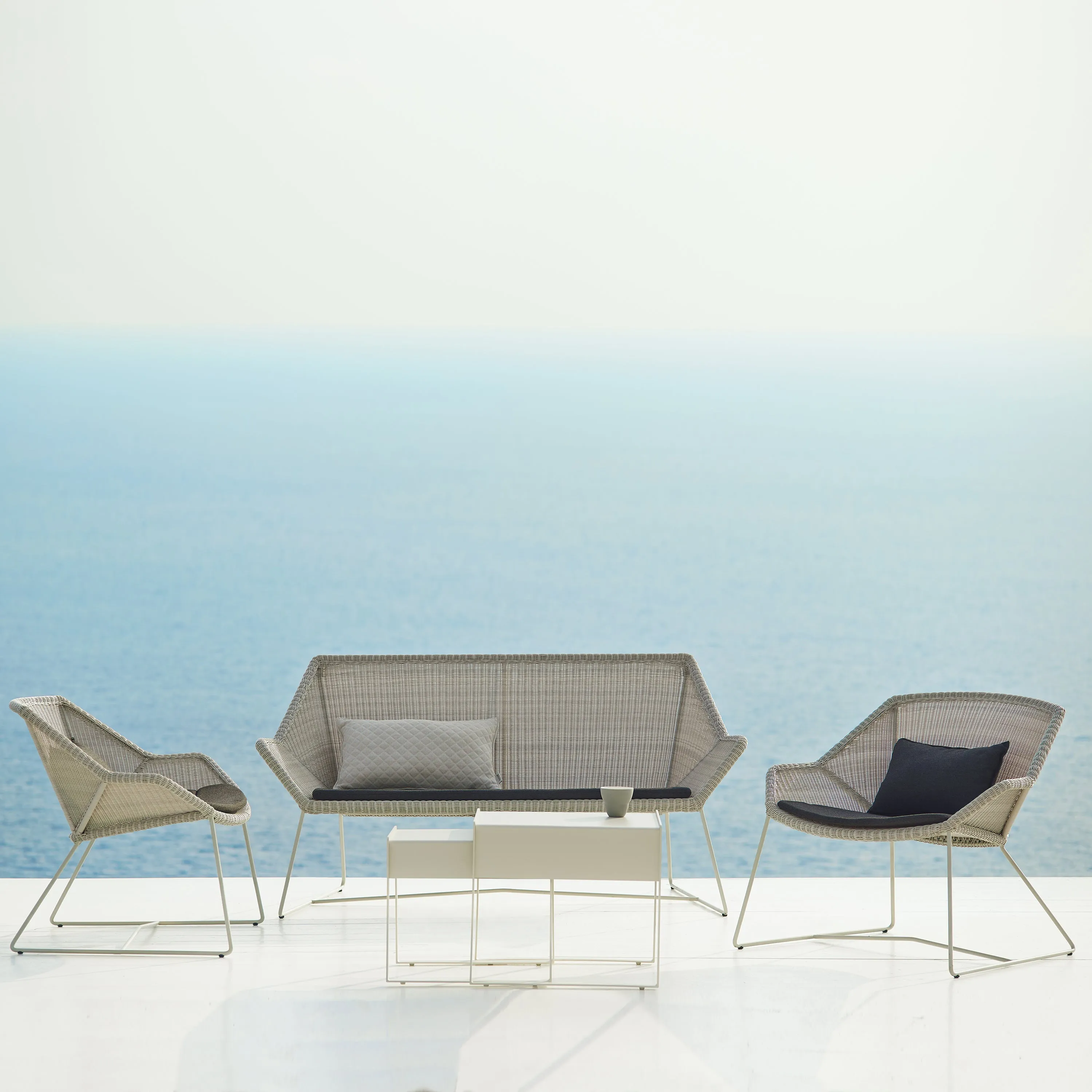 Breeze Outdoor Lounge Chair