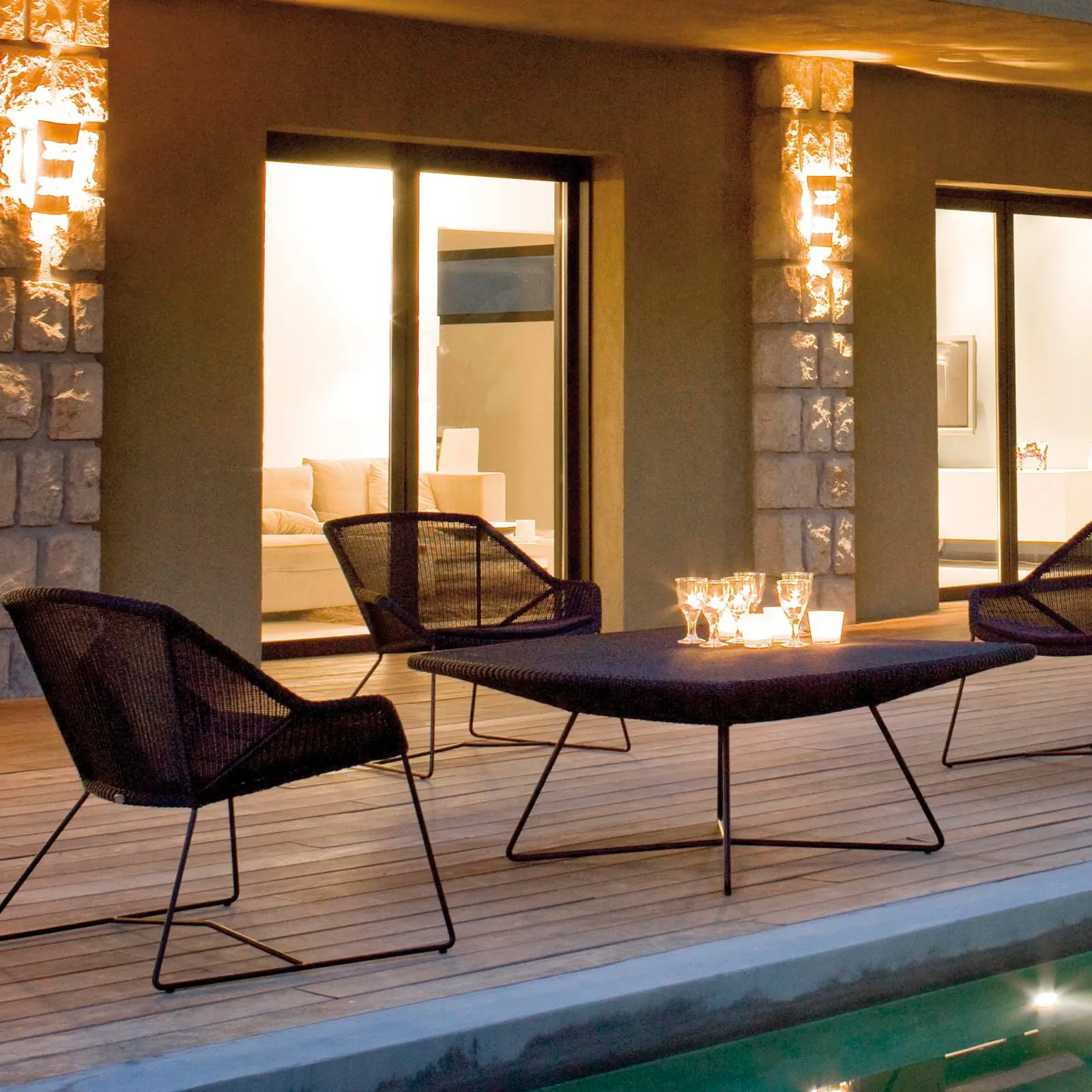 Breeze Outdoor Lounge Chair
