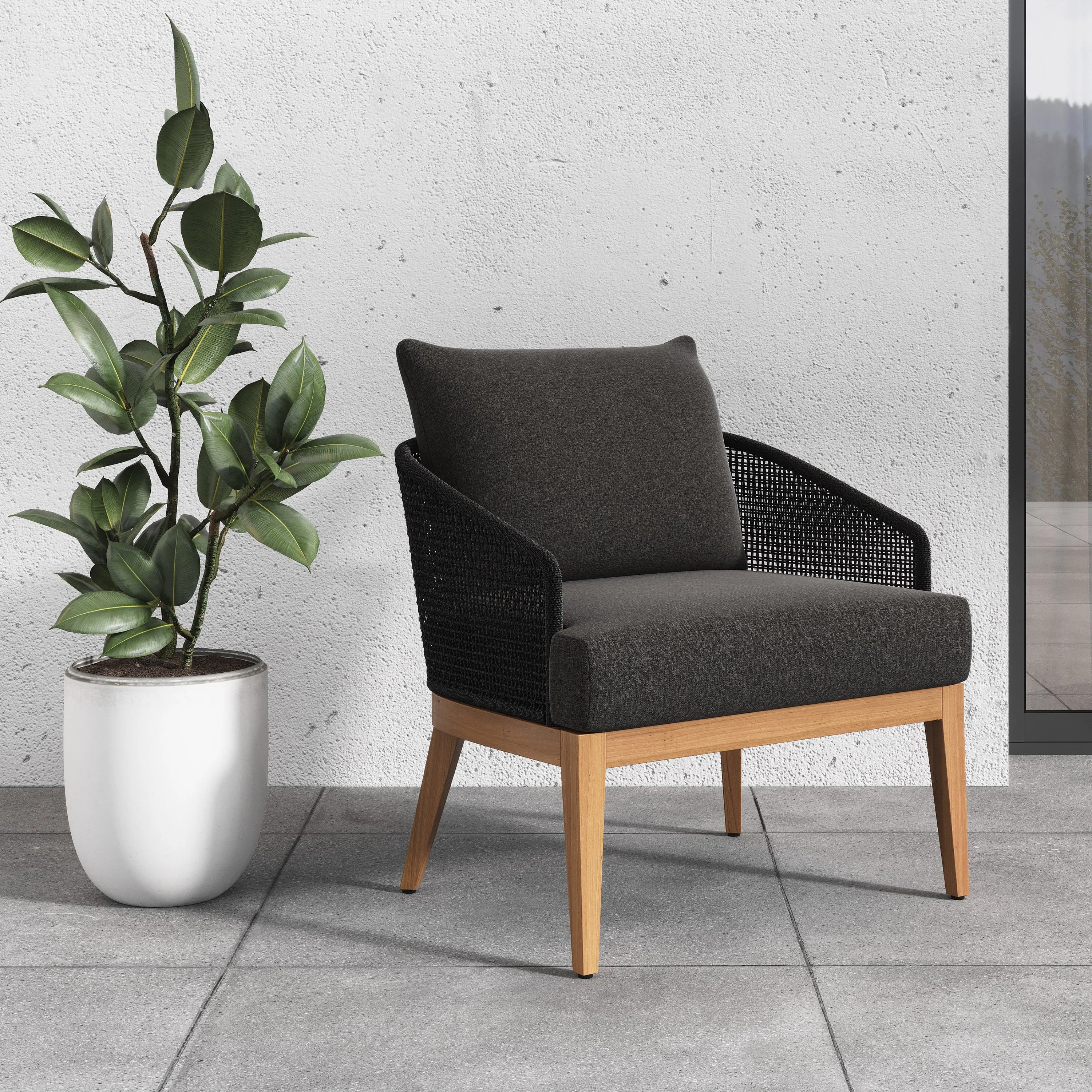 Capri Outdoor Lounge Chair