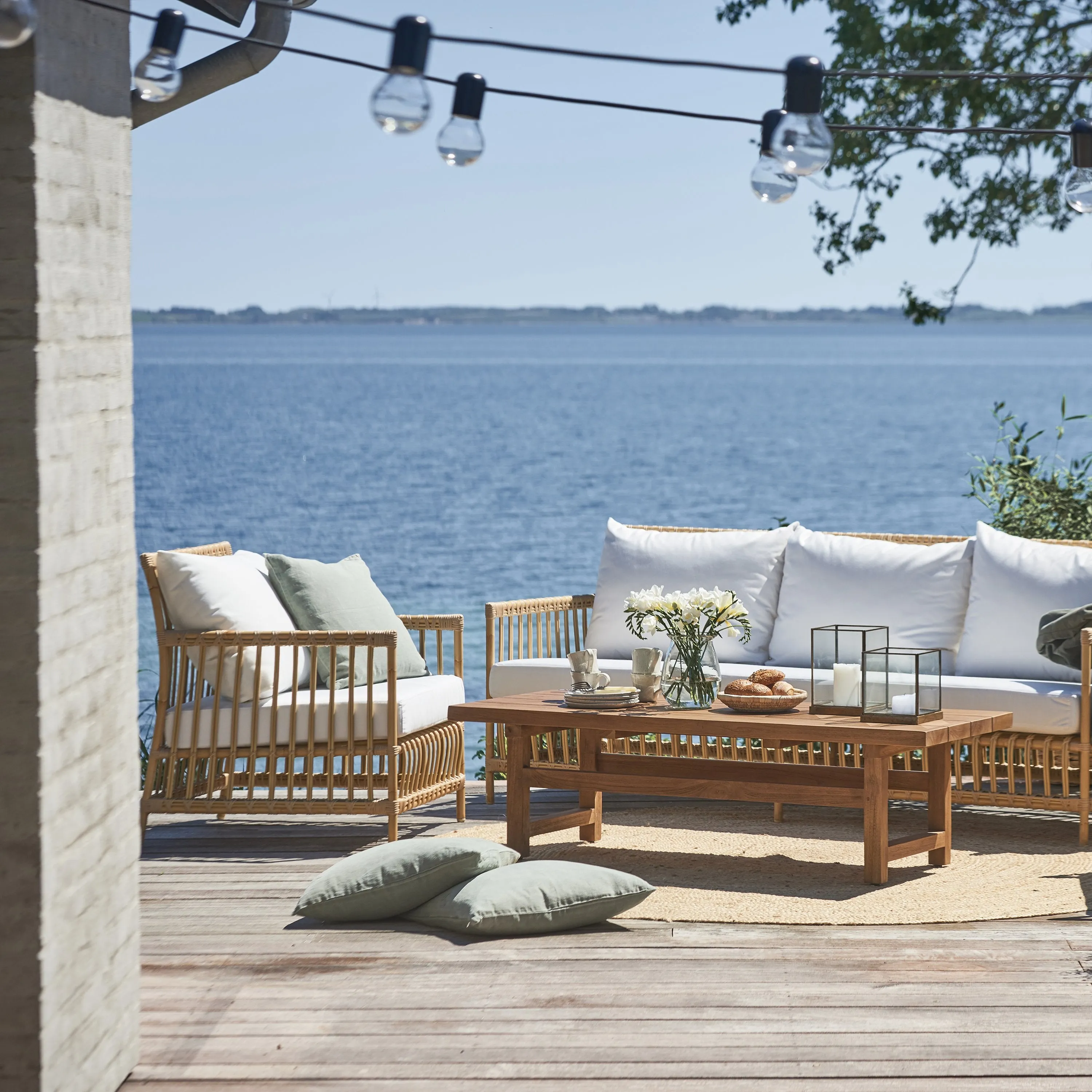 Caroline Outdoor Lounge Chair