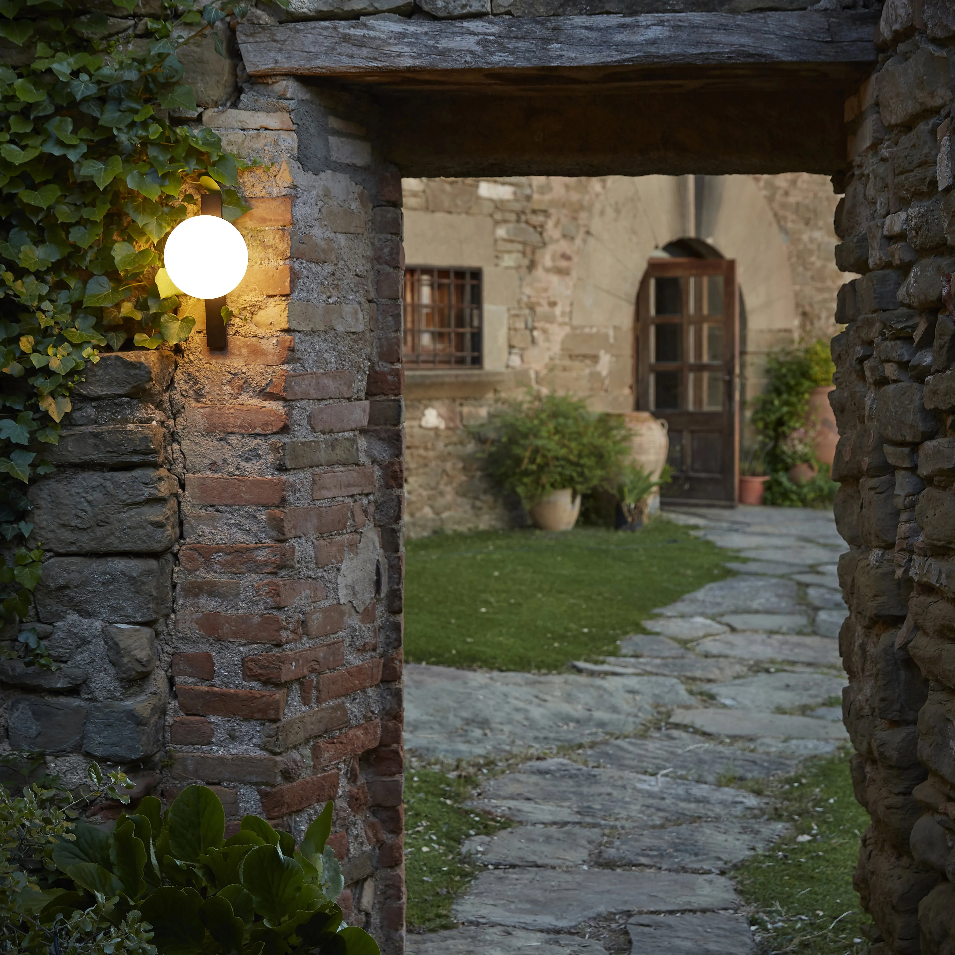 Circ 3720 Outdoor Wall Sconce