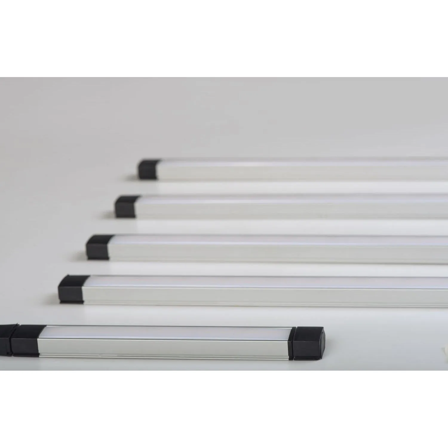 CounterMax MX-L-24-SS LED Strip Light