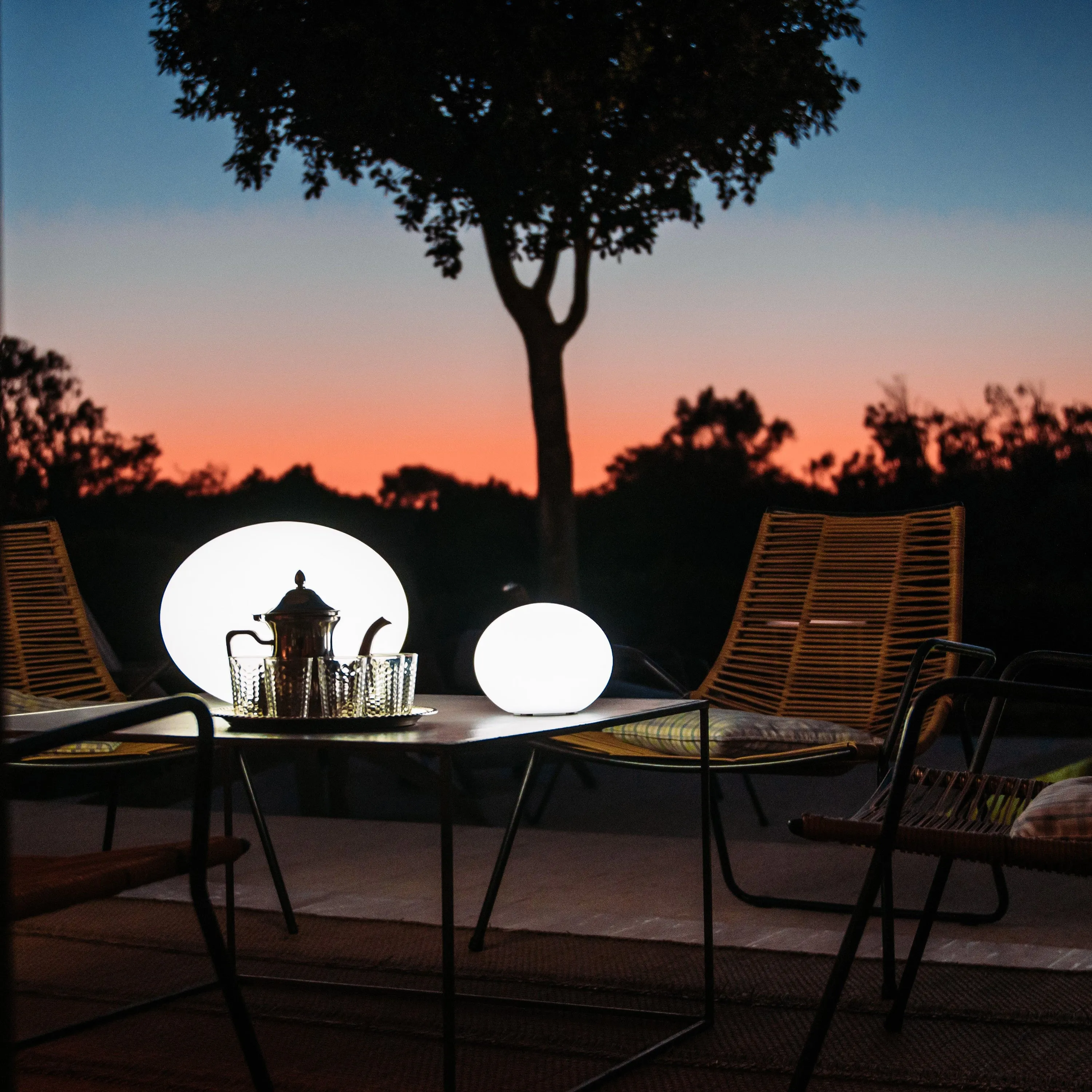 Flatball Outdoor Bluetooth LED Lamp