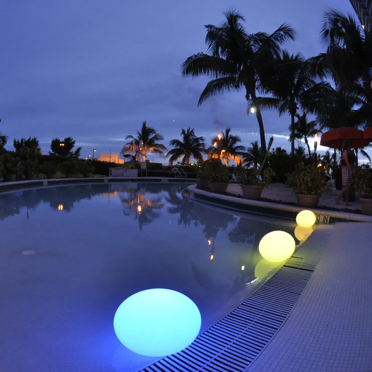 Flatball Outdoor Bluetooth LED Lamp