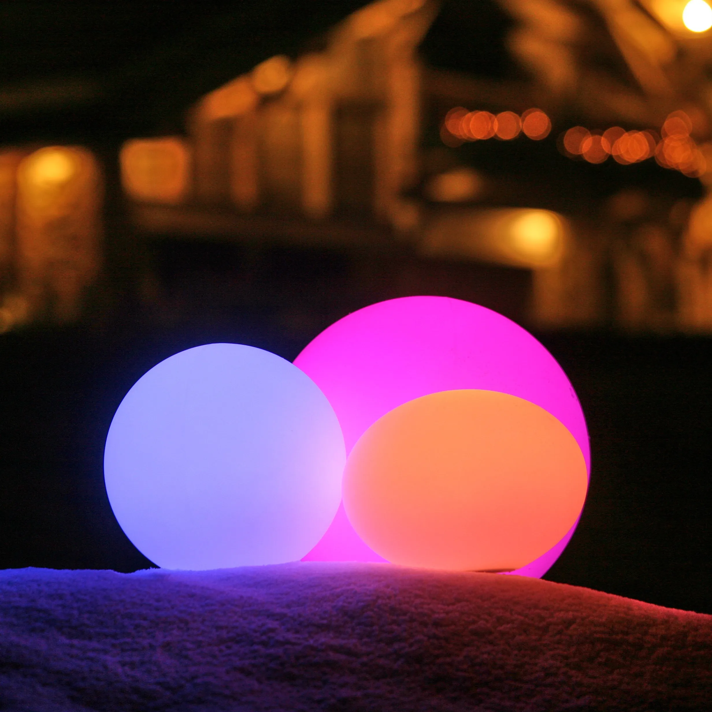 Flatball Outdoor Bluetooth LED Lamp