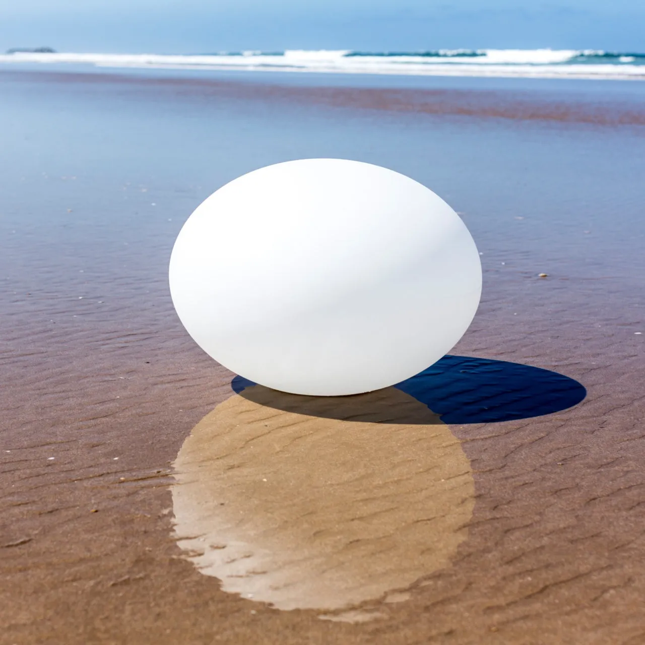 Flatball Outdoor Bluetooth LED Lamp