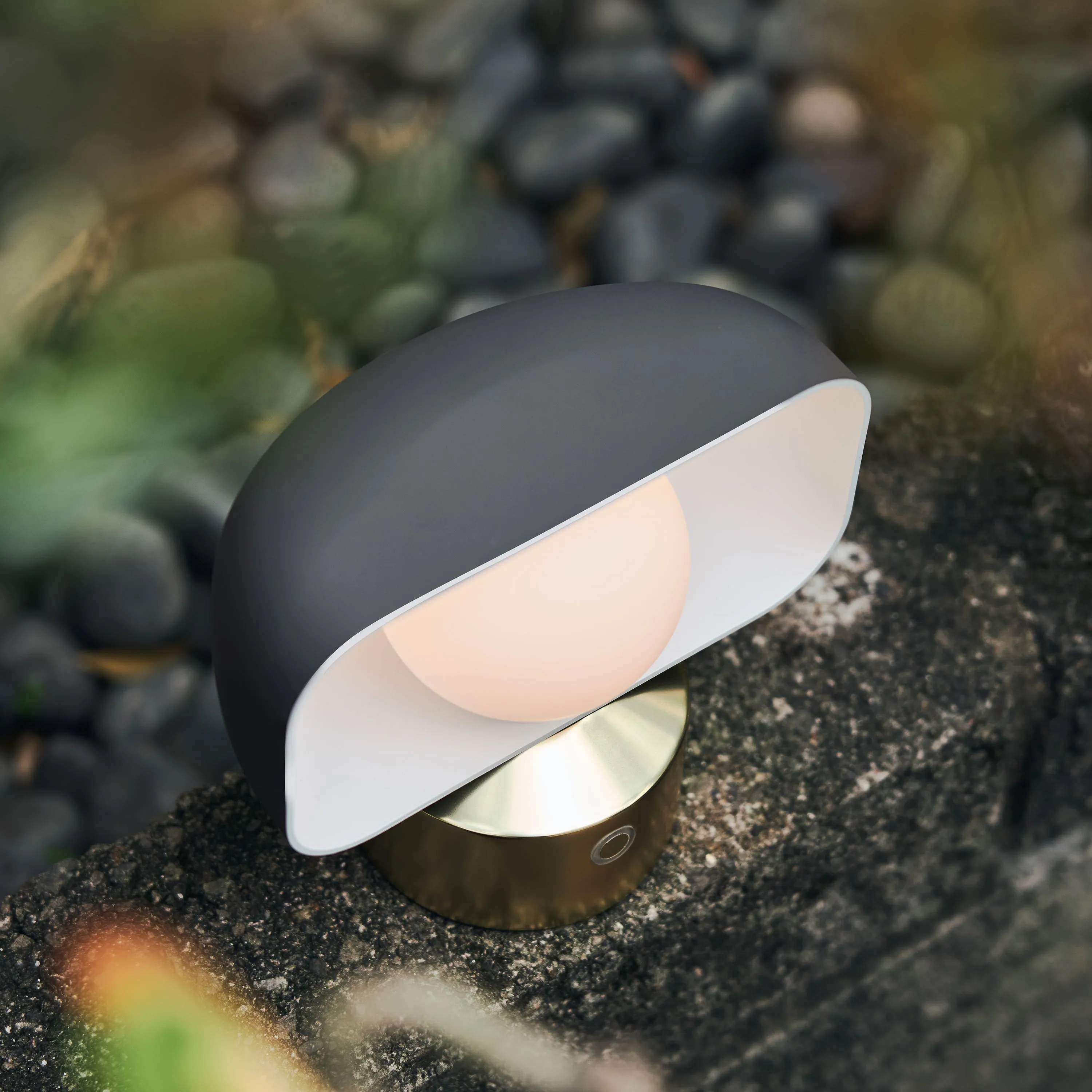 Hoodie Table / Wall Lamp