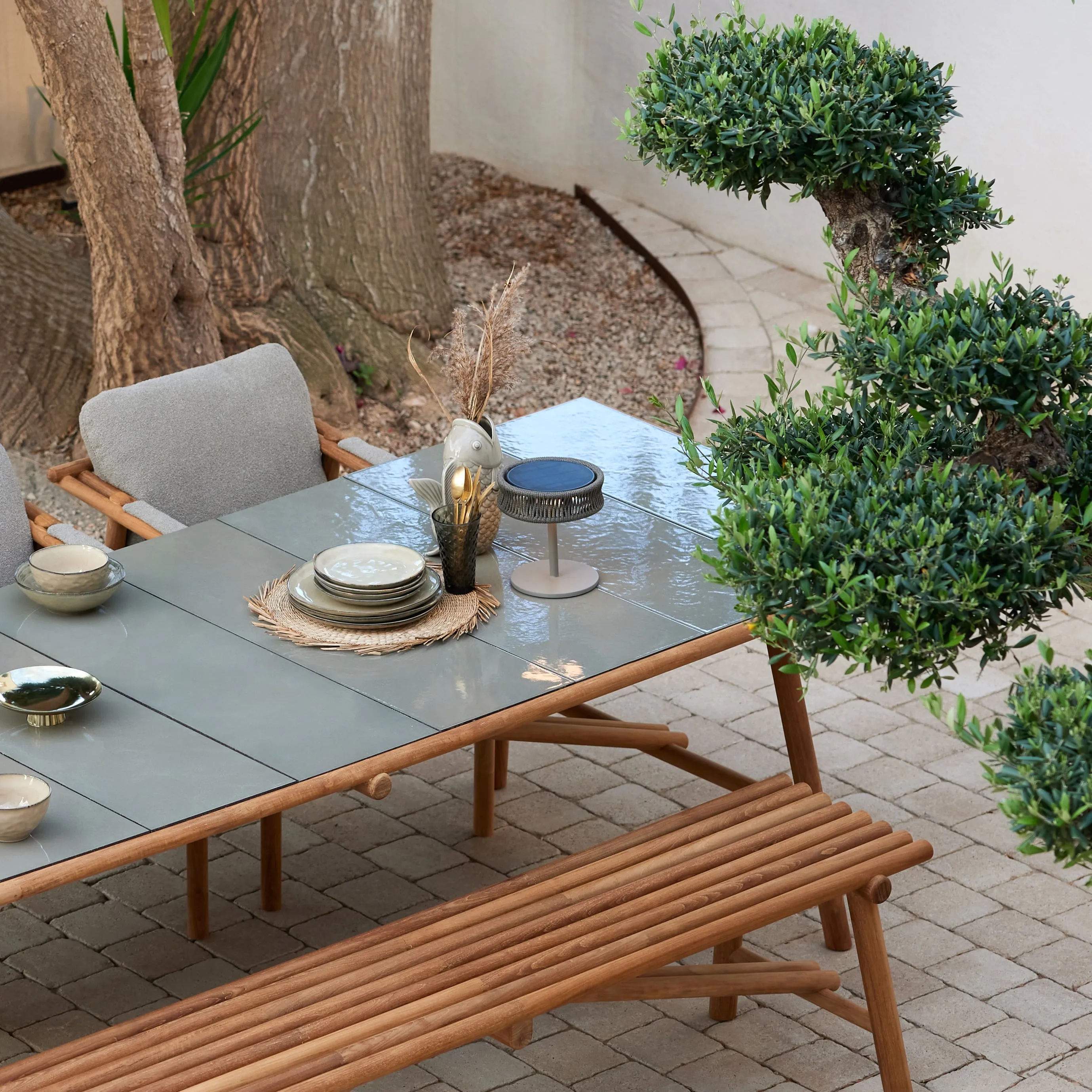 Illusion Solar LED Indoor / Outdoor Table Lamp