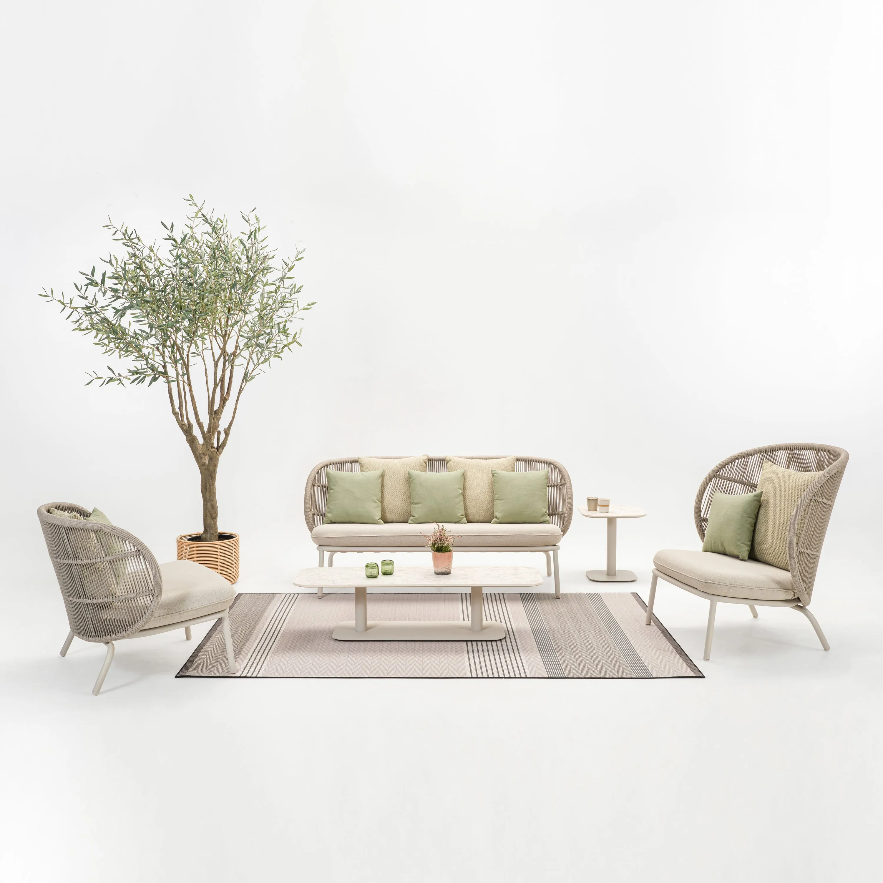 Kodo Outdoor Lounge Chair