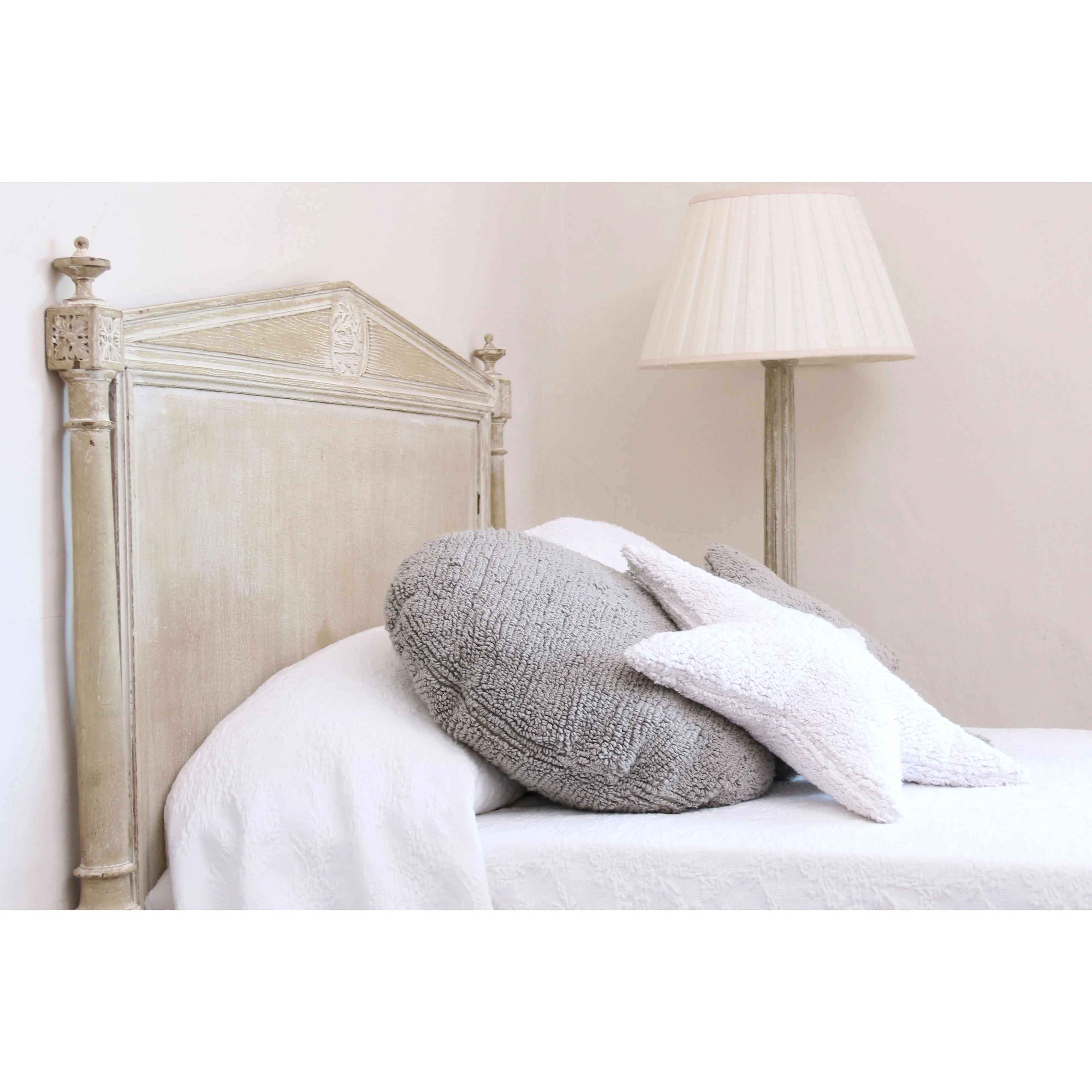 Lorena Canals Star White Machine Washable Cushion