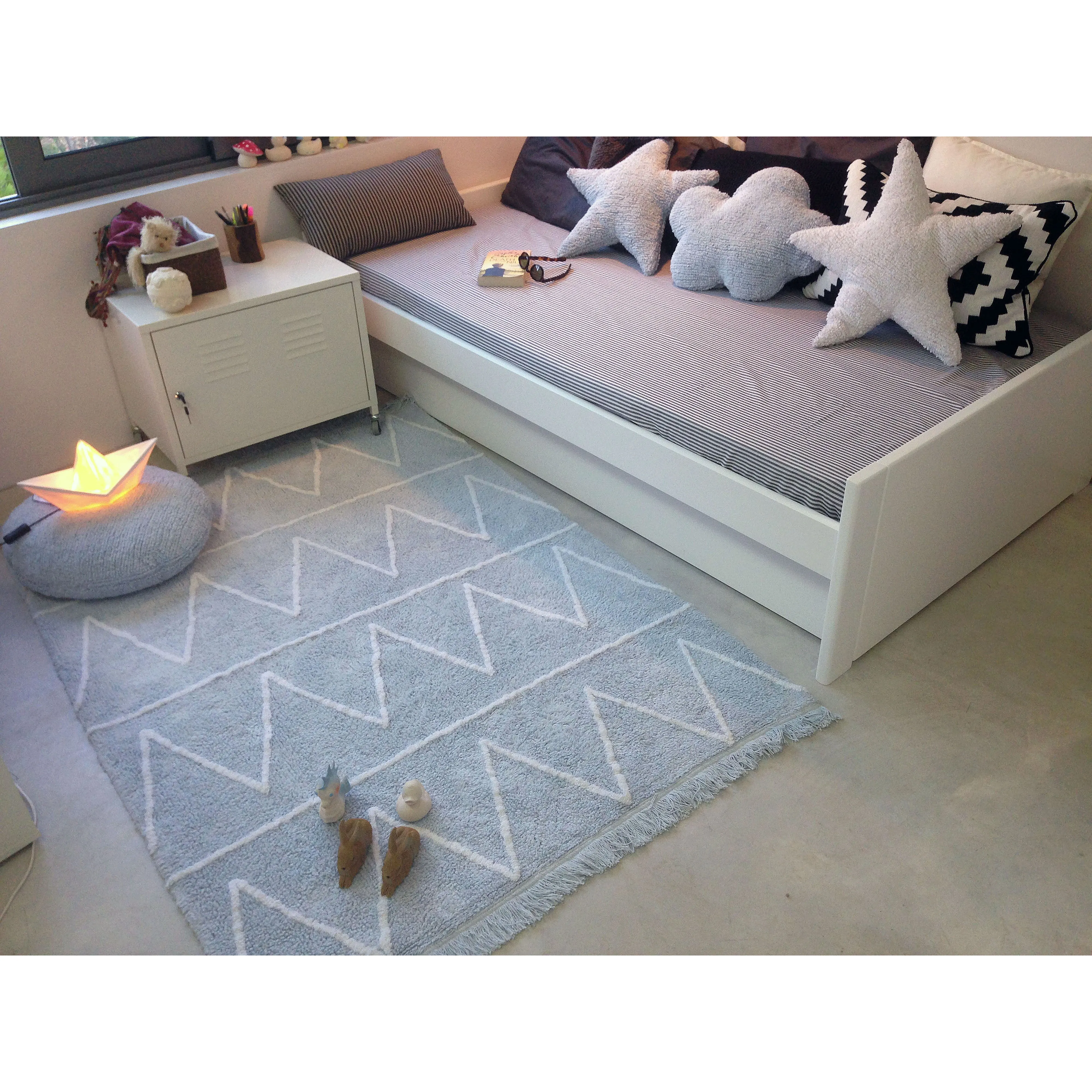 Lorena Canals Star White Machine Washable Cushion