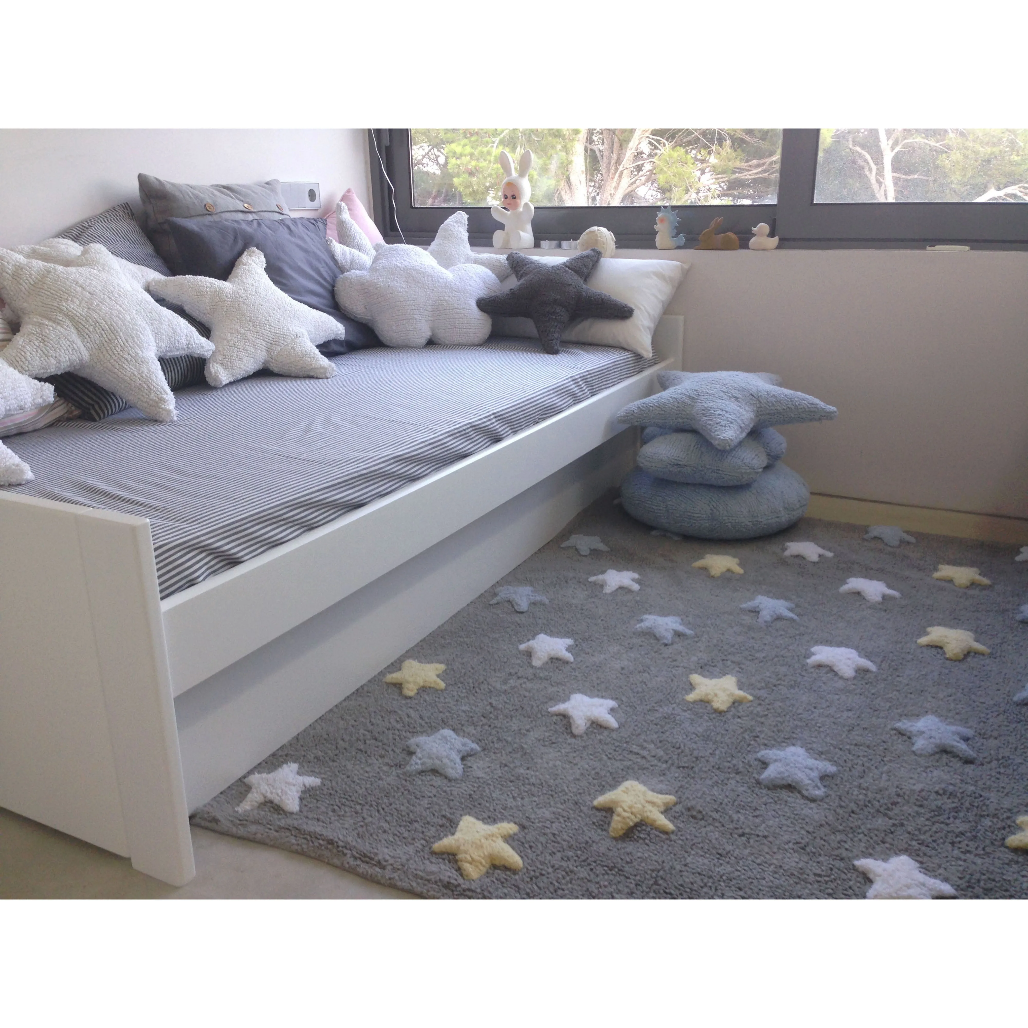 Lorena Canals Star White Machine Washable Cushion