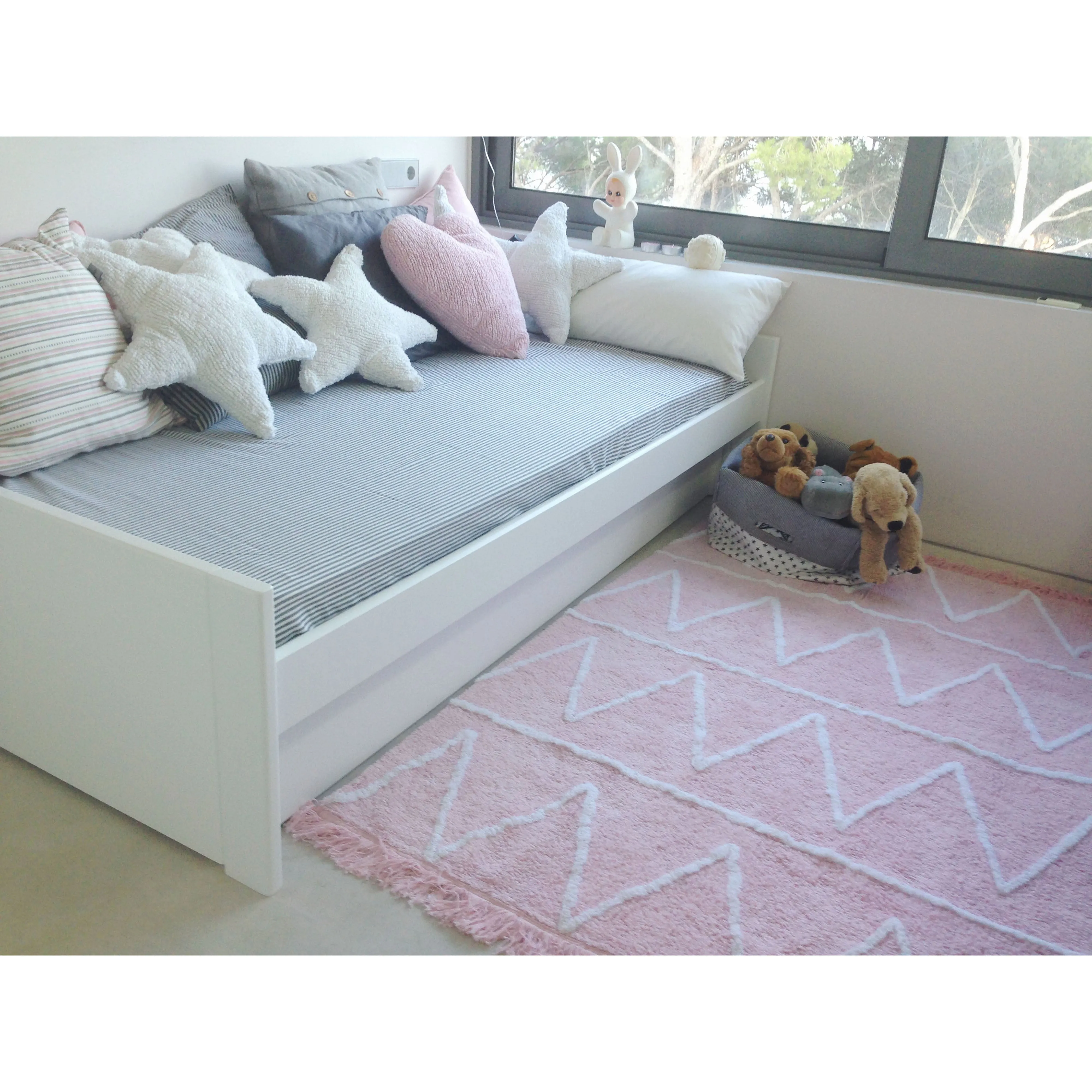 Lorena Canals Star White Machine Washable Cushion