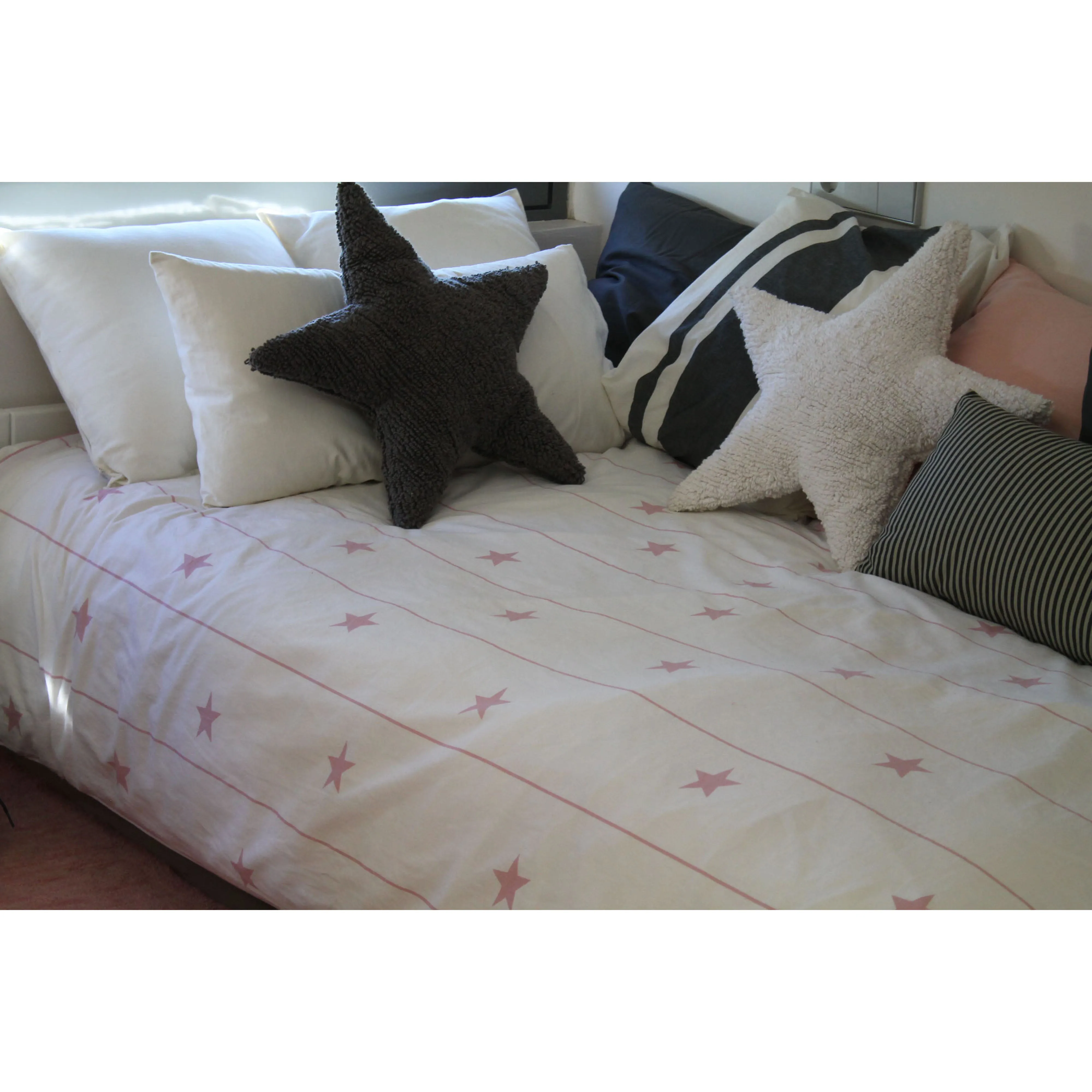 Lorena Canals Star White Machine Washable Cushion