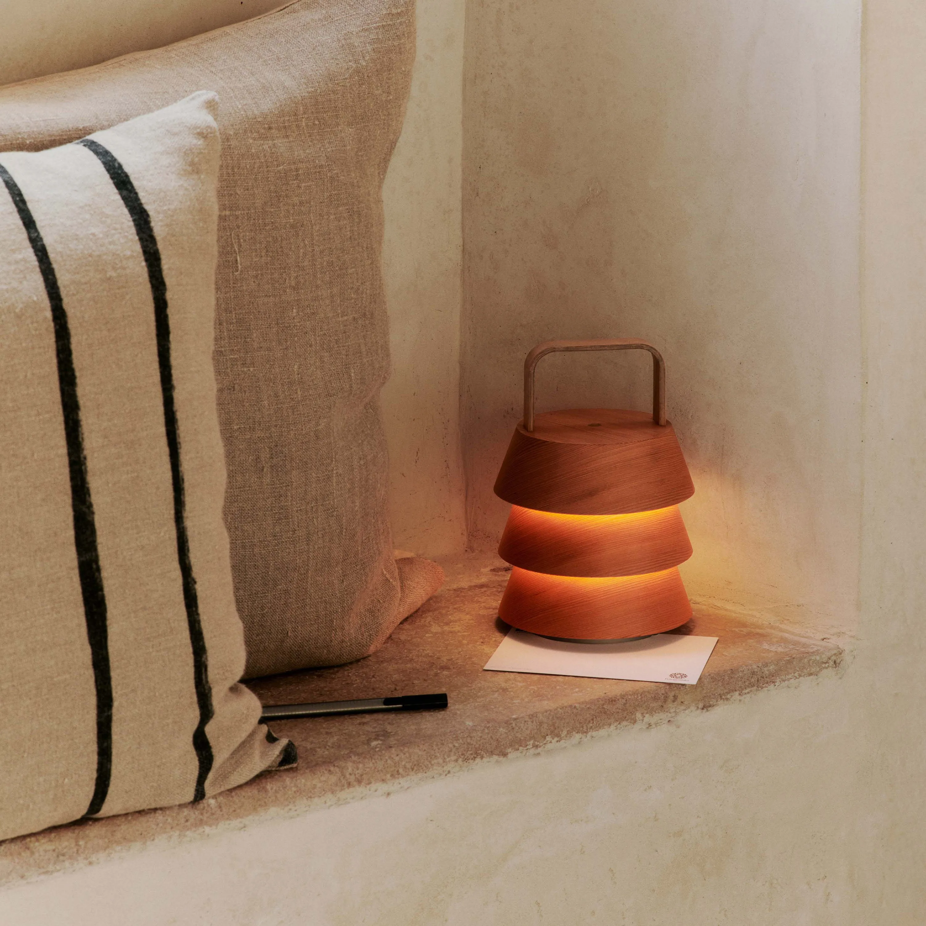 Luver Portable Lamp