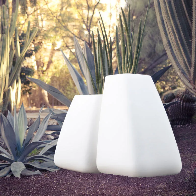 Noma Medium Planter