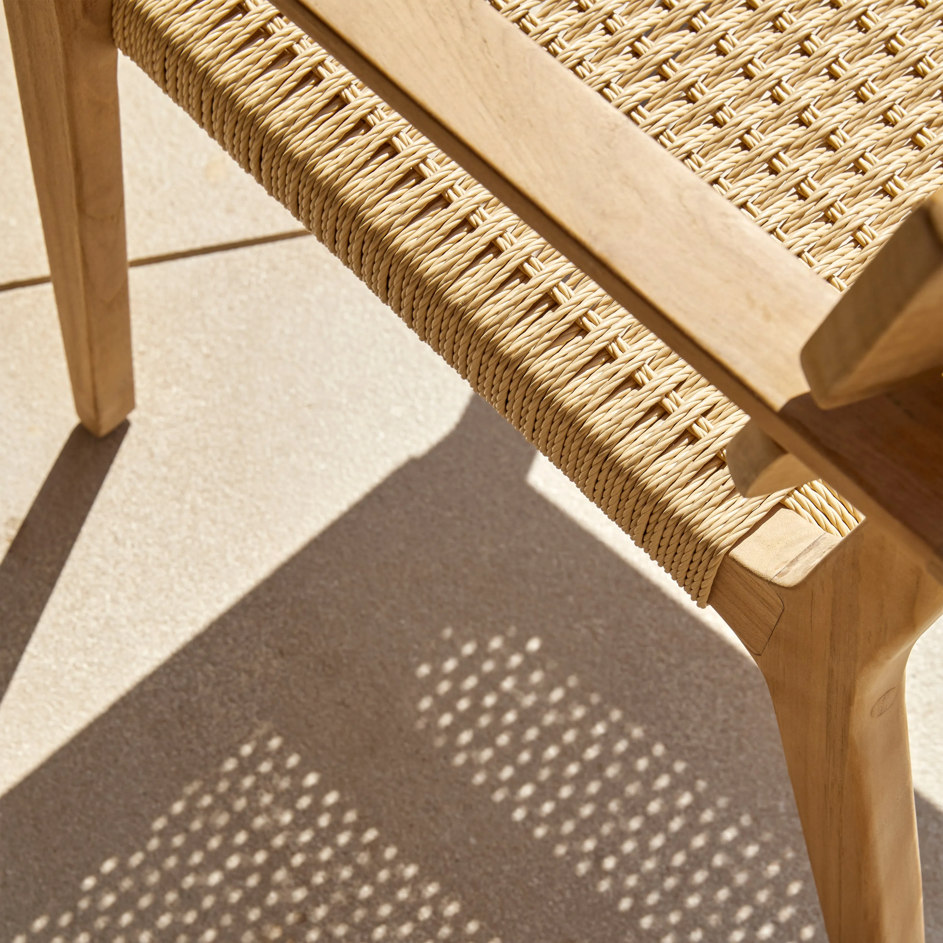 Paralel Armchair
