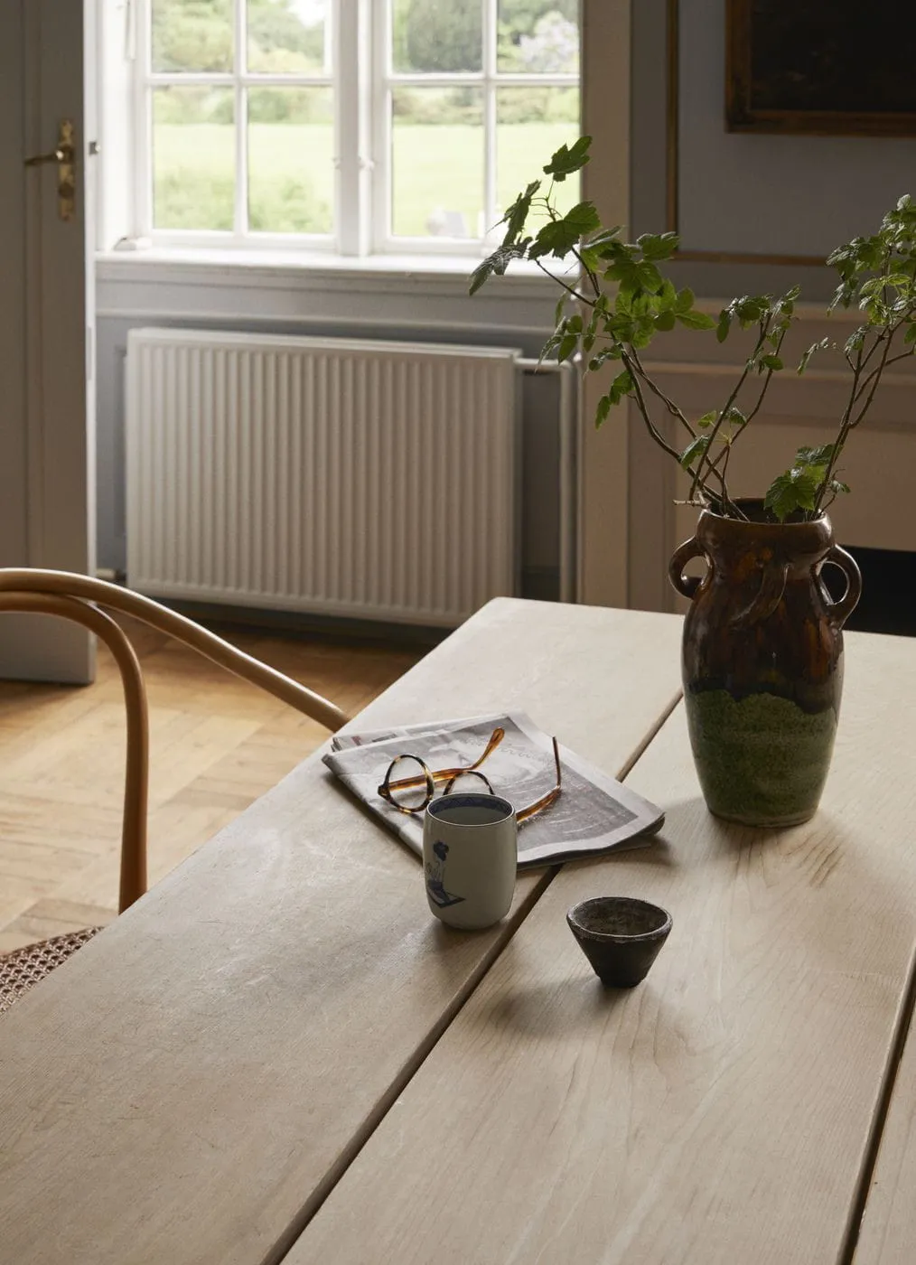 Skagerak Overlap Table, Anthracite Black