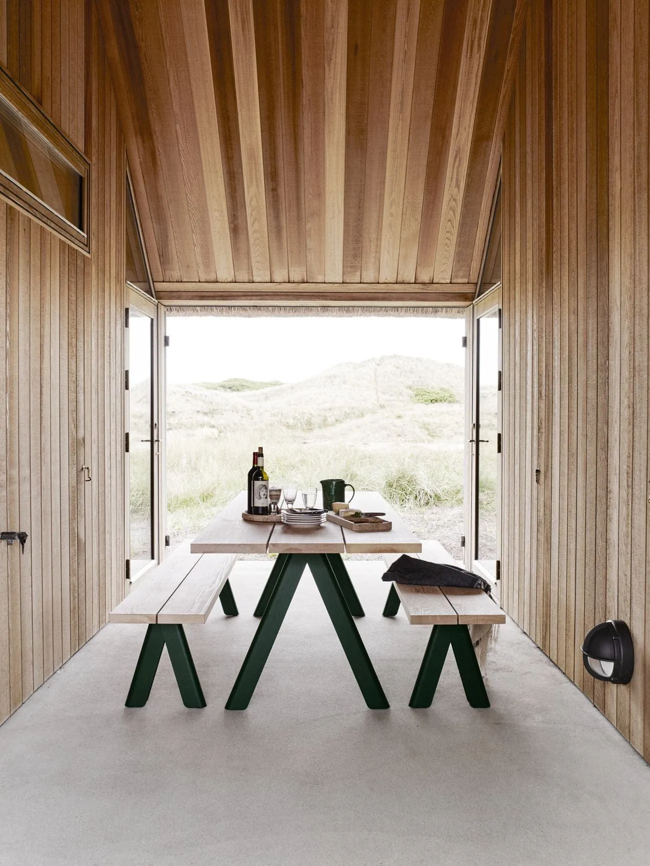 Skagerak Overlap Table, Hunter Green