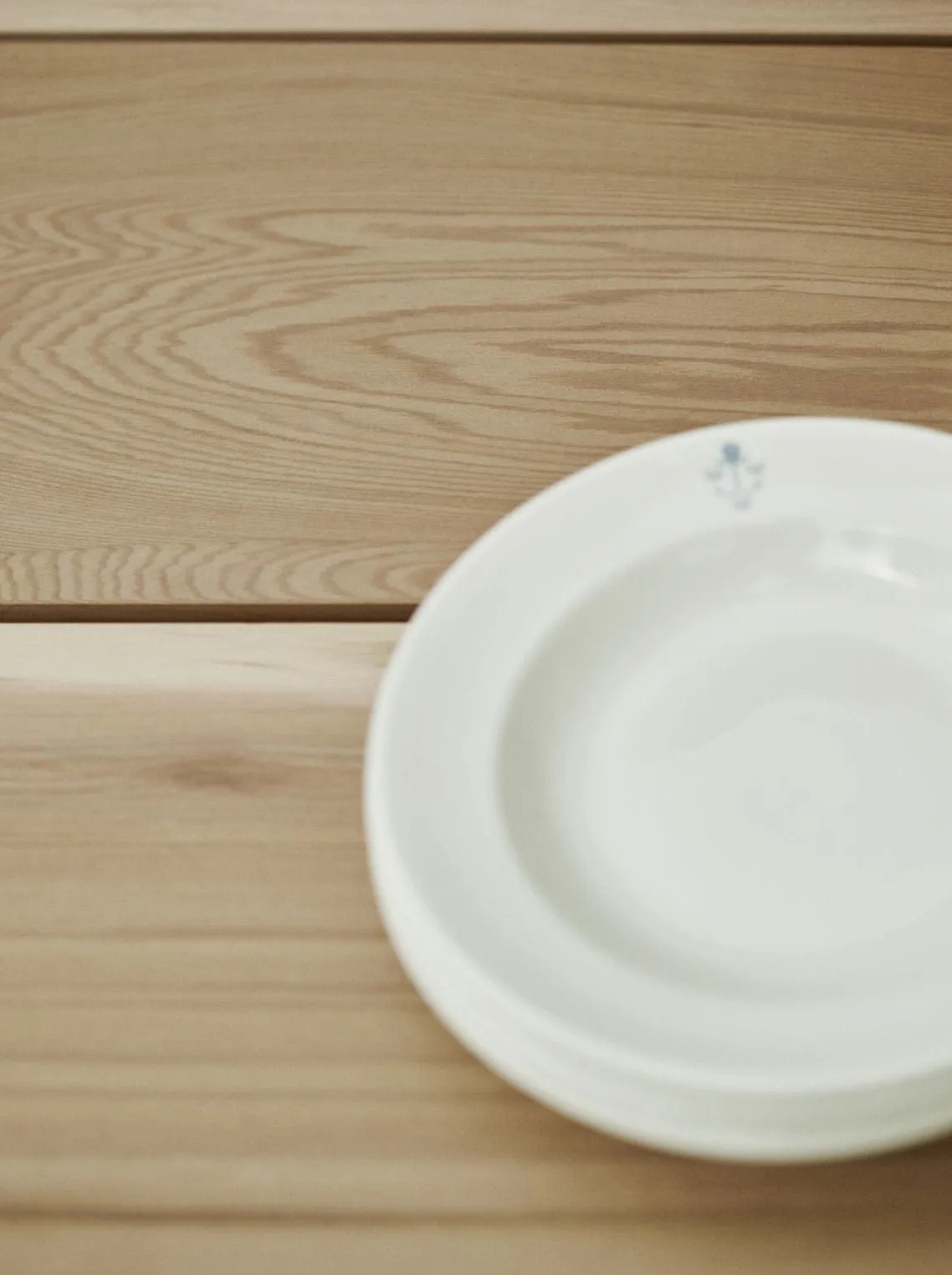 Skagerak Overlap Table, Hunter Green