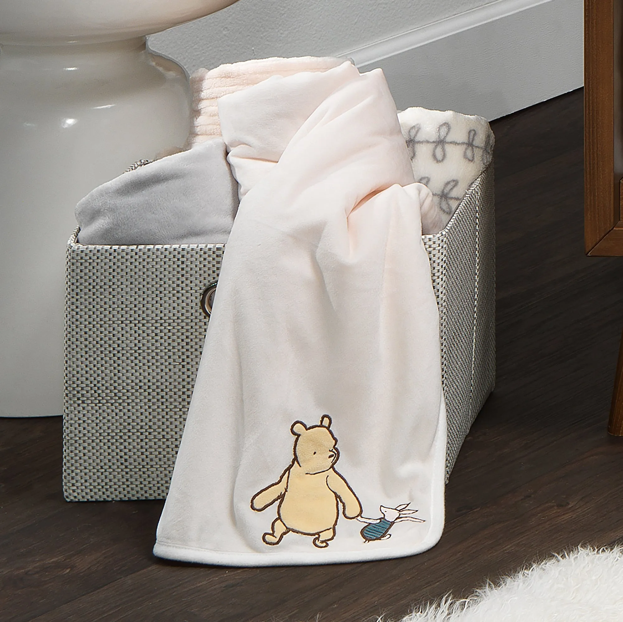 Storytime Pooh Blanket
