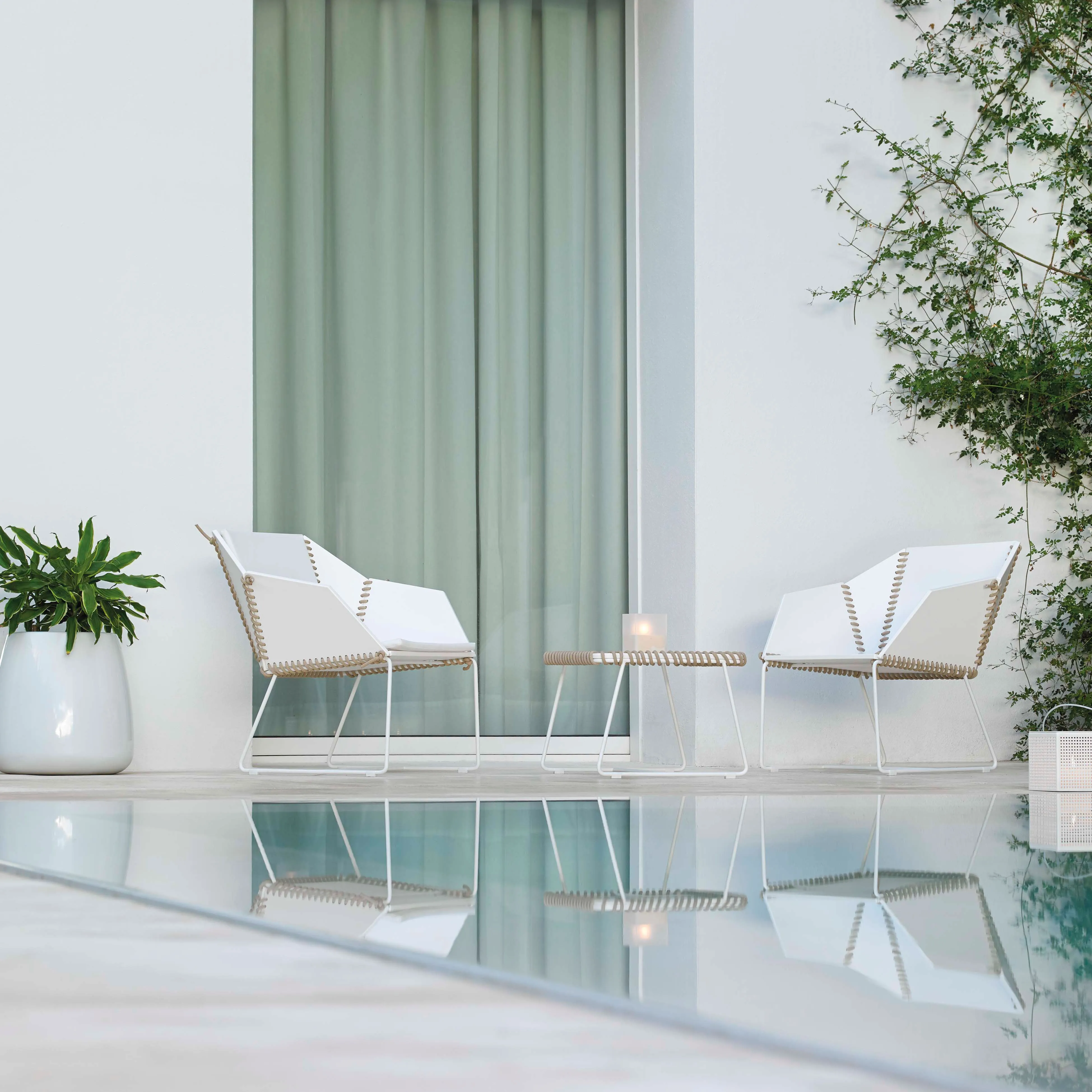 Textile Outdoor Lounge Chair