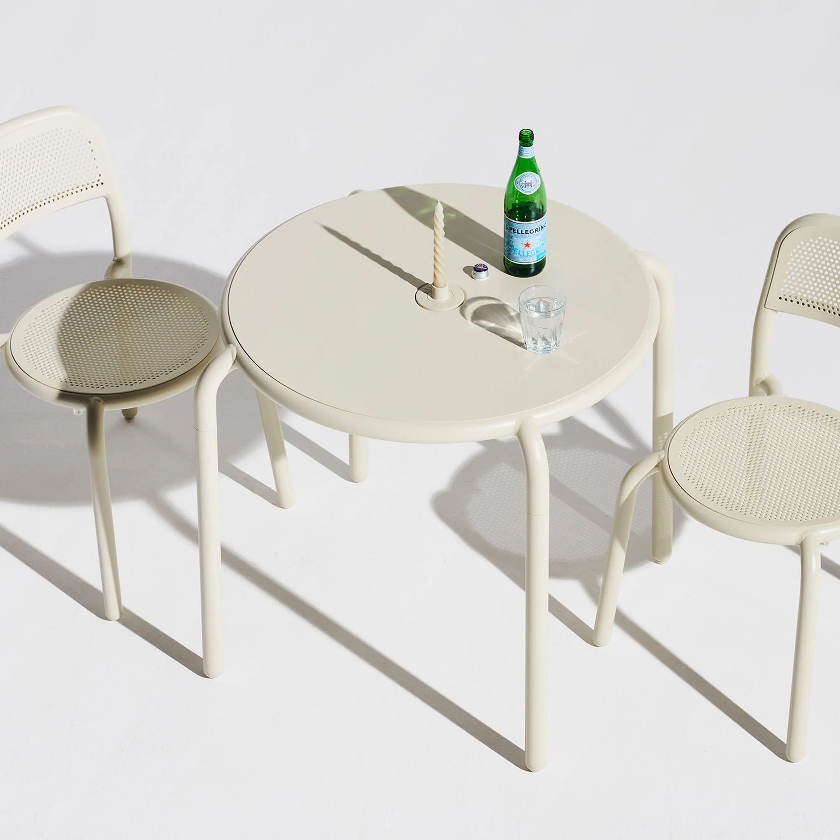 Ton Bistreau Table