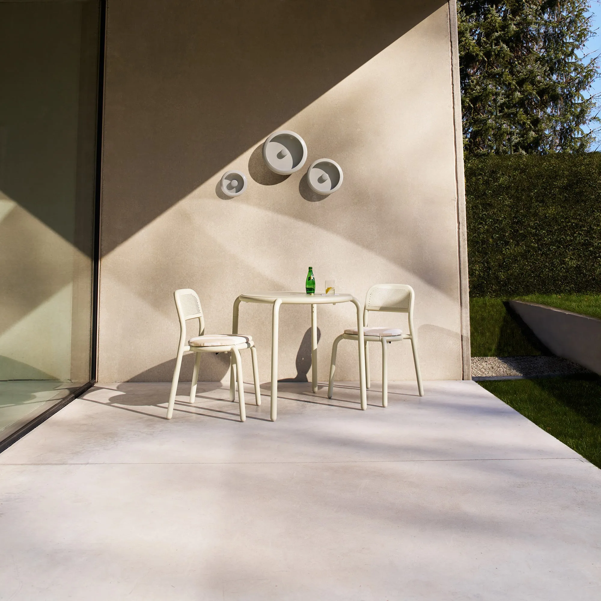 Ton Bistreau Table