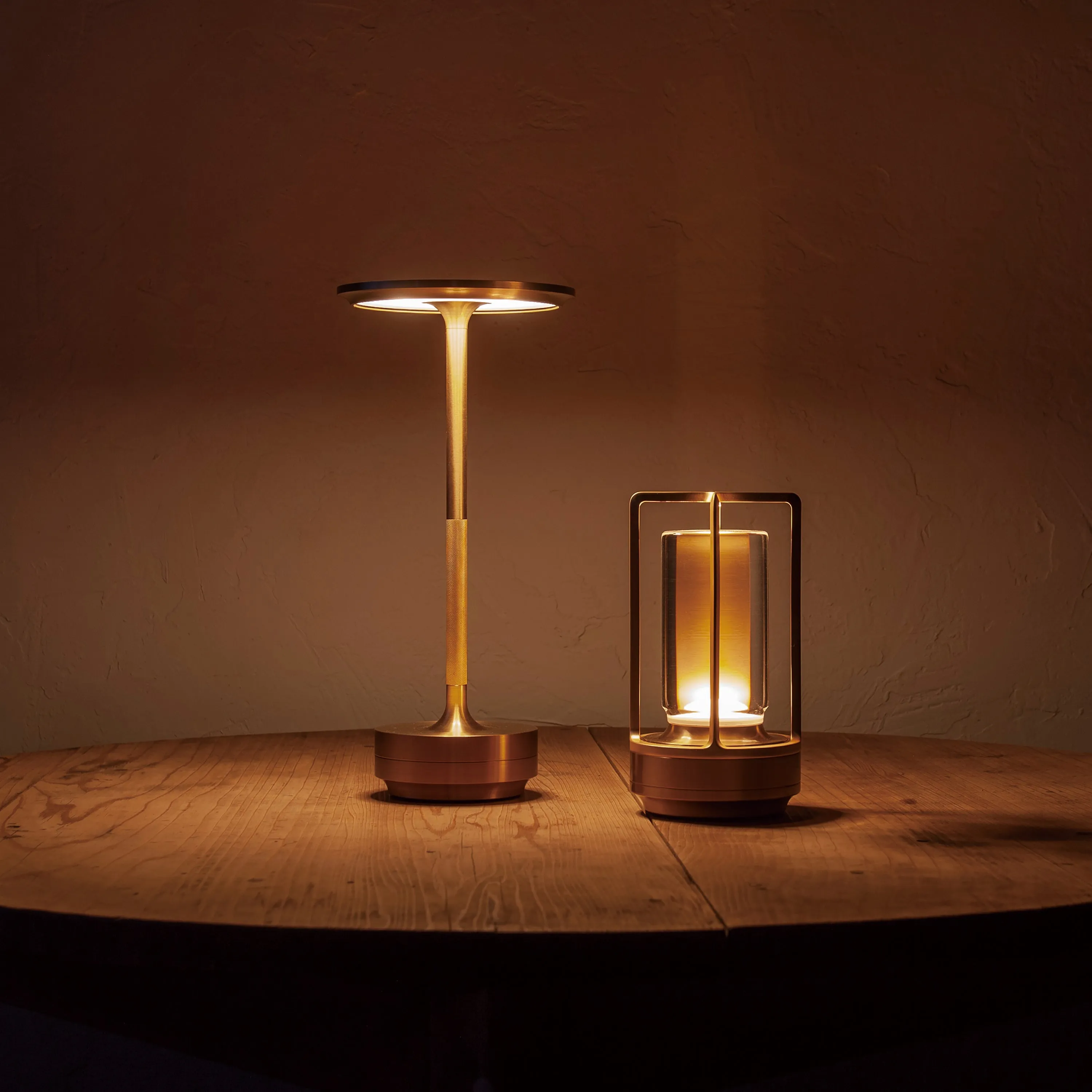 Turn Plus Portable Table Lamp
