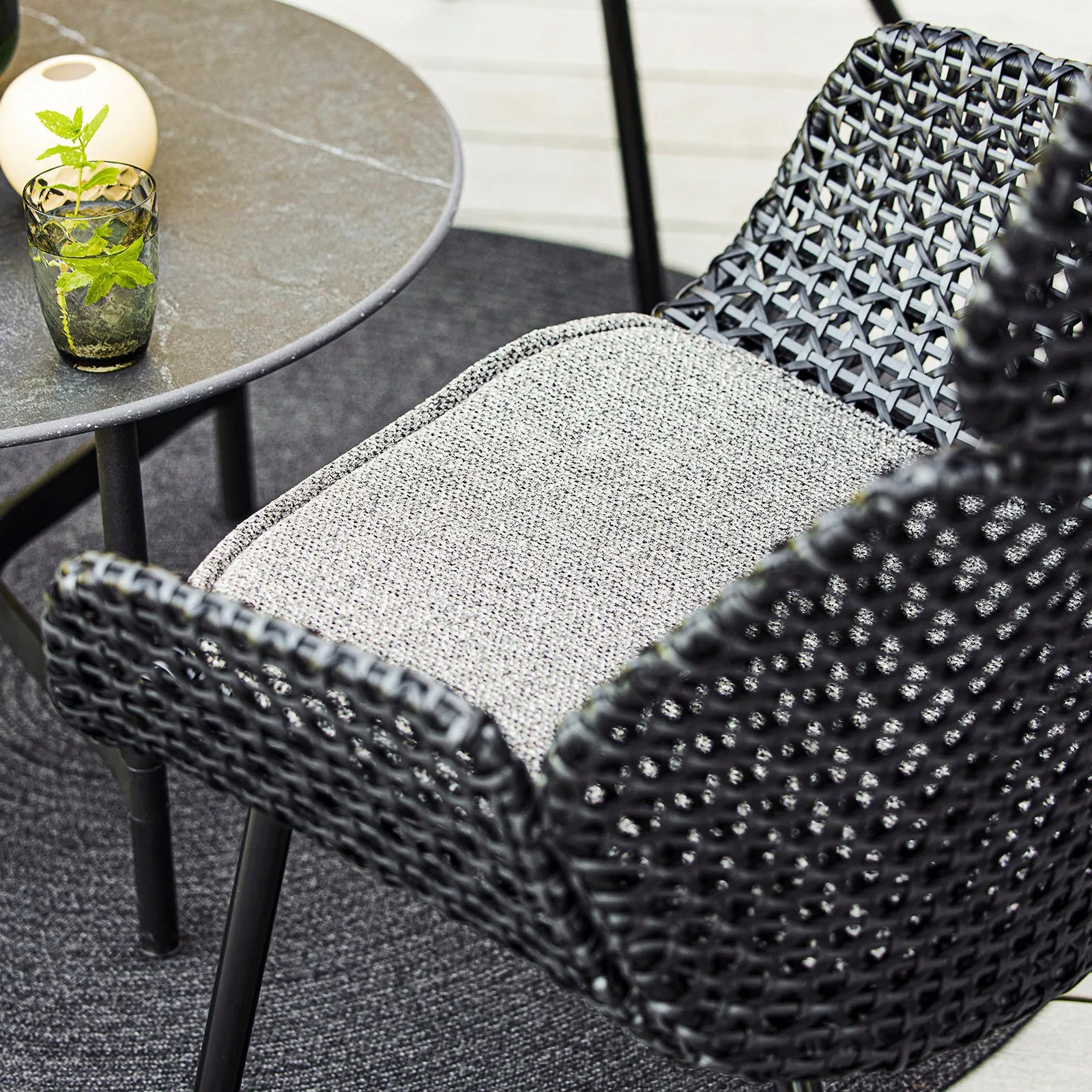 Vibe Outdoor Highback Chair